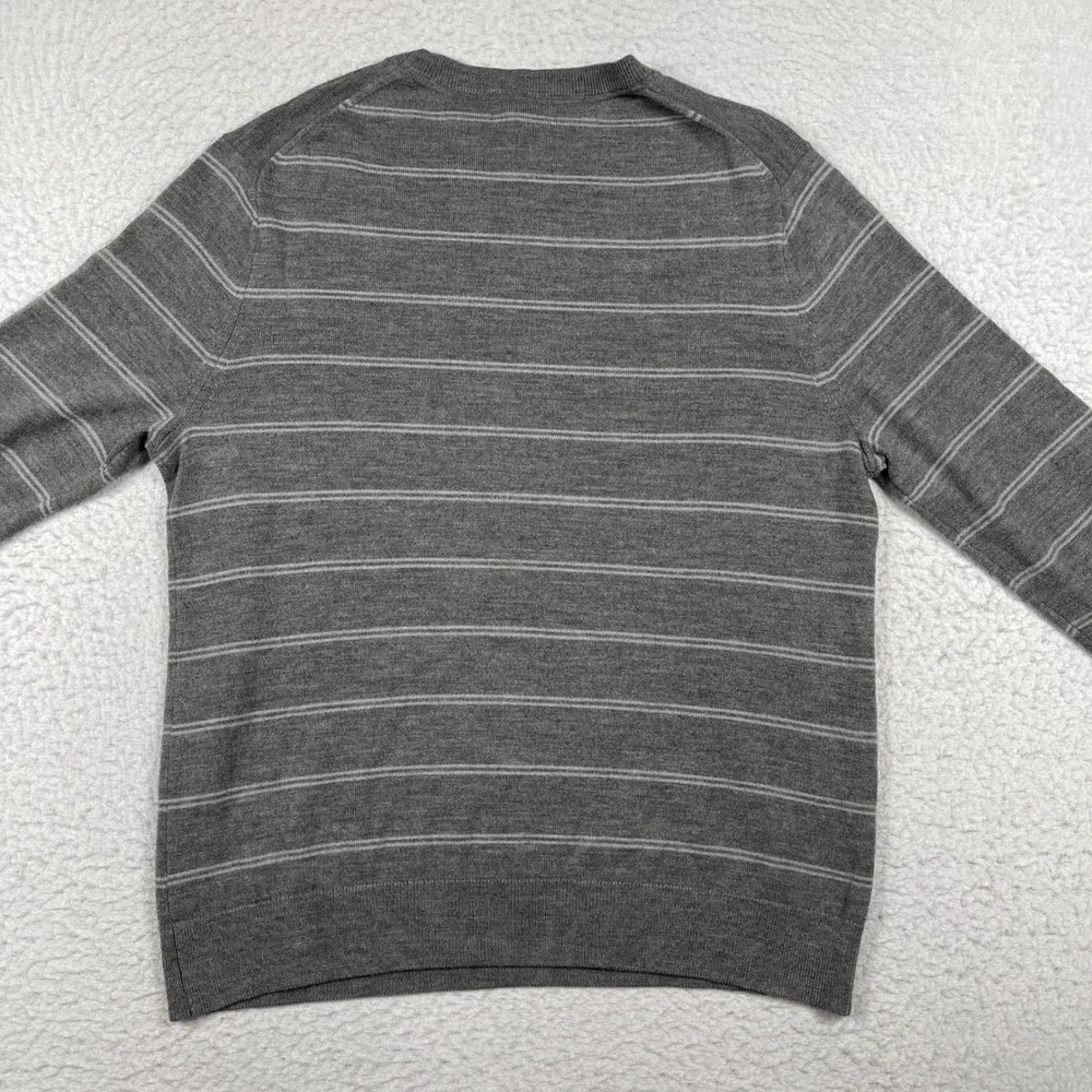 Banana Republic Sweater Mens Large Grey Striped‎ Merino Wool Blend Crew Neck